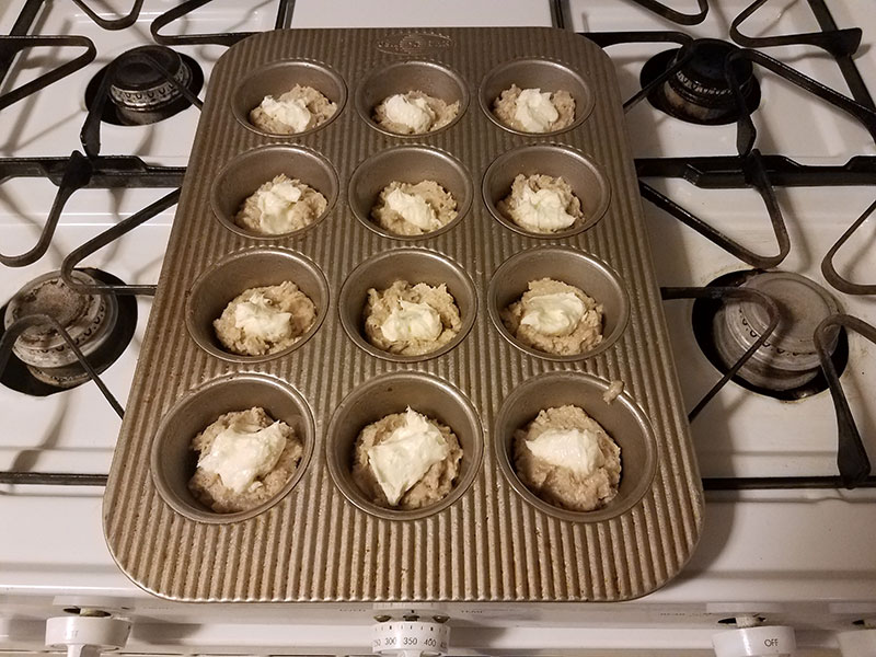 spiced applesauce and cream cheese crumble muffins 01